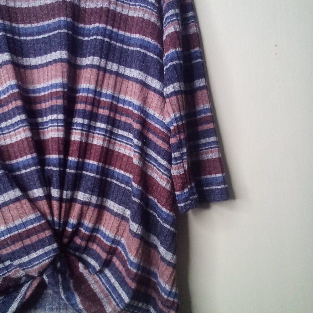 Another Reason Shirt Blouse L 3/4 Sleeve Tie Detail Ribbed Stripe Blue Red - Picture 9 of 14